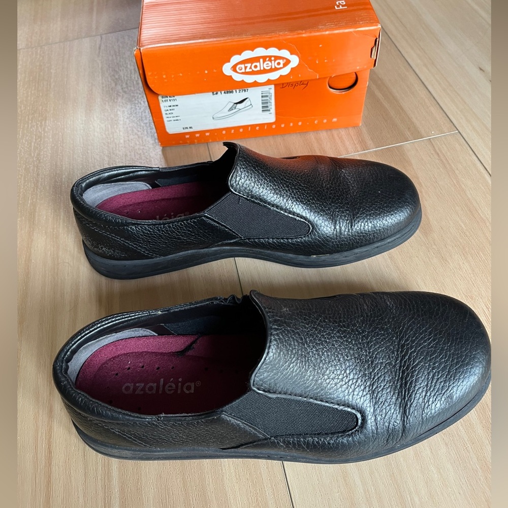 Men's Black Slip-On Shoes